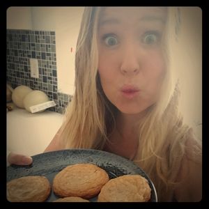 Meet your Posher, Candace